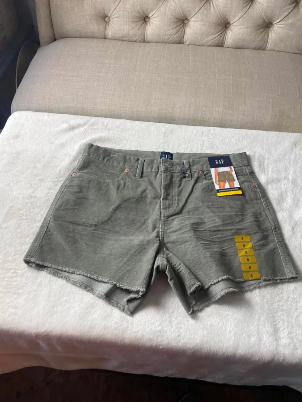 NWT GAP Women's Olive Green Corduroy Shorts size 8